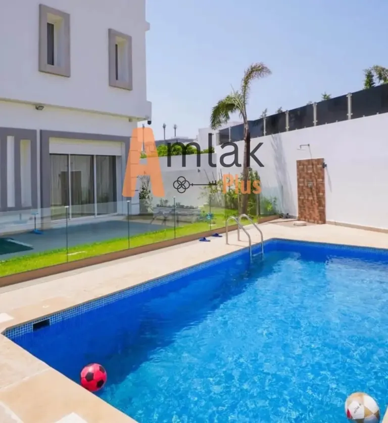 Villa meublée avec piscine à vendre à Tanja Balia – 652 m²