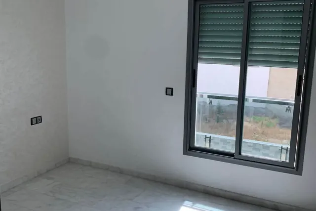 Appartement à louer 1 chambre – Tanja Balia