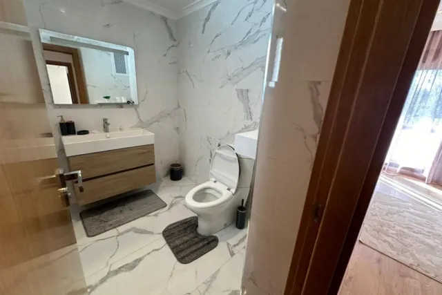 Appartement 100 m² à louer à Tanger – 2 chambres avec garage.