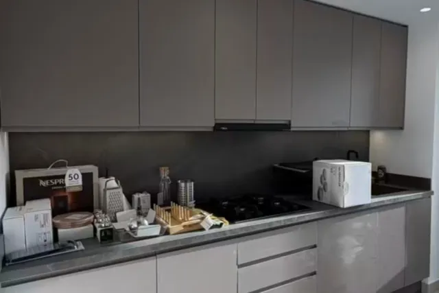 Appartement de 110 m² à louer à Tanger – 2 chambres, cuisine équipée et garage