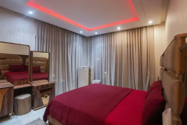 Villa de luxe à vendre à El Balia piscine chauffée, jardin et 3 façades