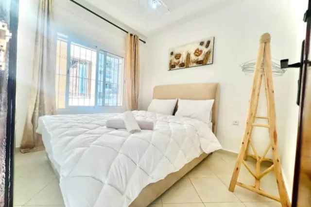 Studio Meublé de 44 m² à Vendre – Place Mozart, Centre-Ville