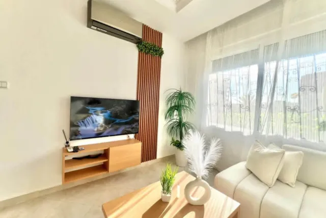 Studio Meublé de 44 m² à Vendre – Place Mozart, Centre-Ville