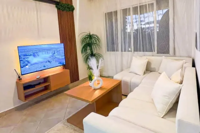 Studio Meublé de 44 m² à Vendre – Place Mozart, Centre-Ville