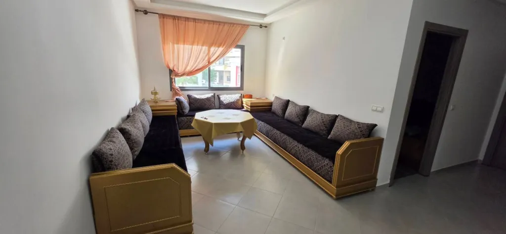 Appartement à louer 1 chambre – Tanja Balia